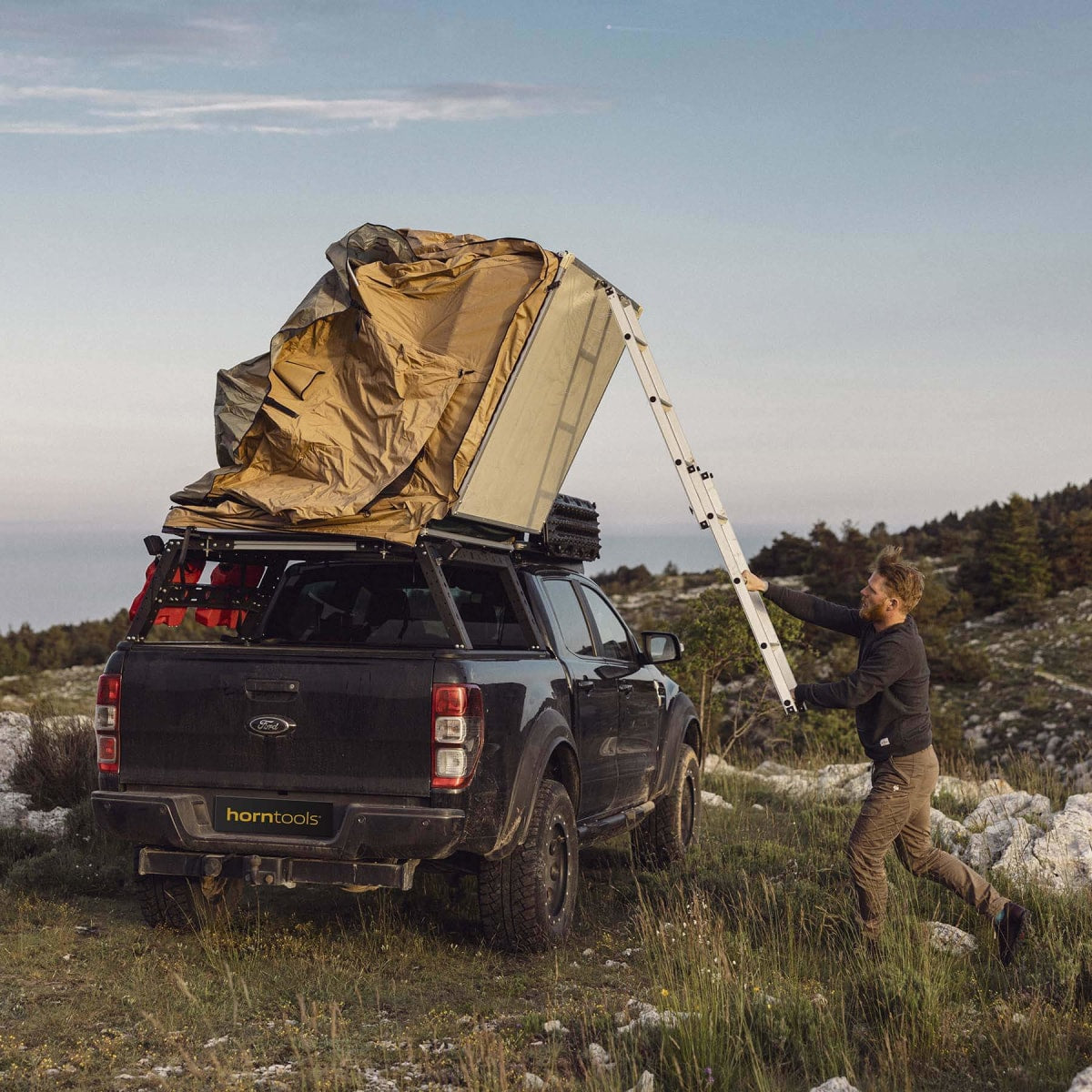 Dachzelt Desert 165cm sandfarben mit Vorzelt von Horntools -