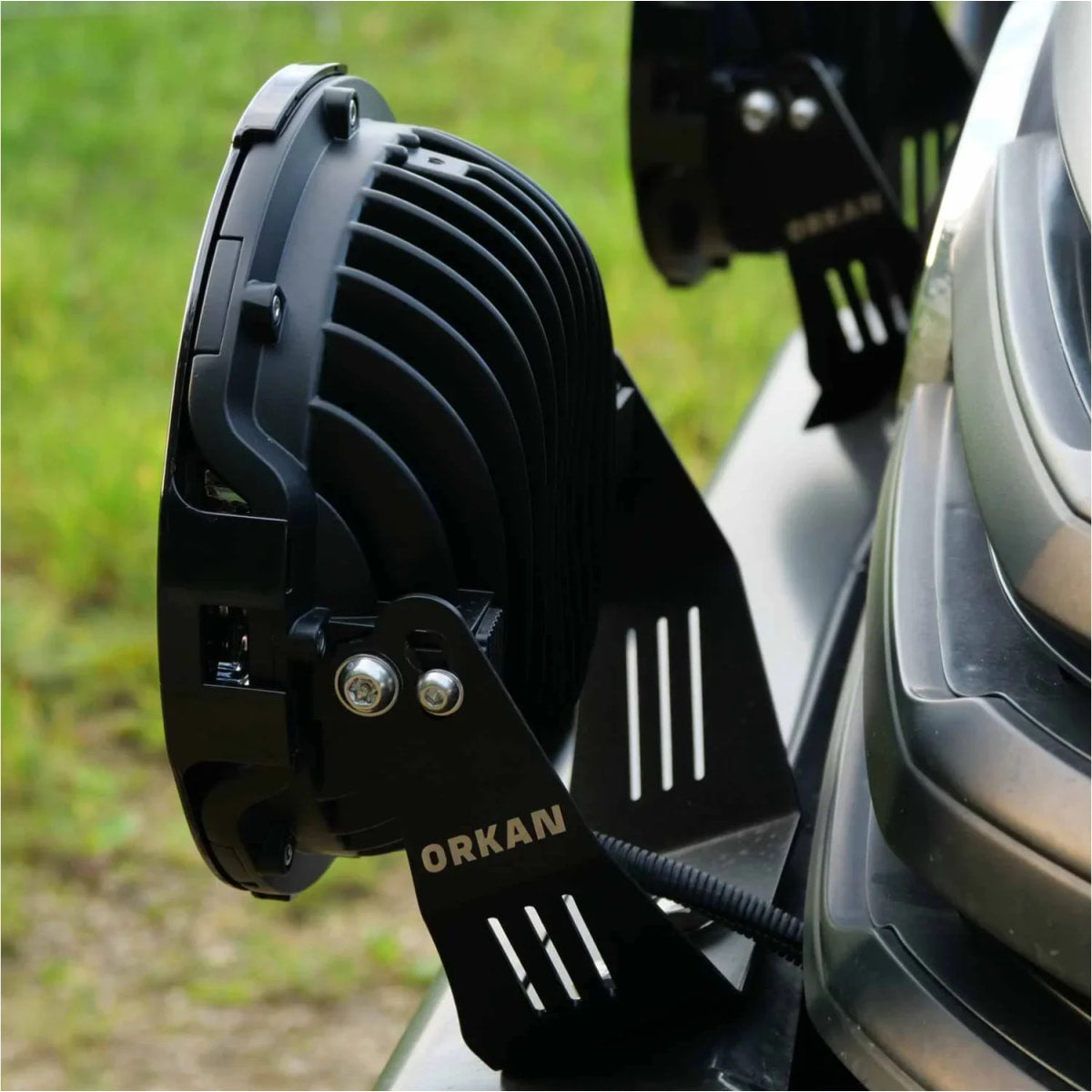 Lightpartz LED 9″ Fernscheinwerfer ORKAN 140°