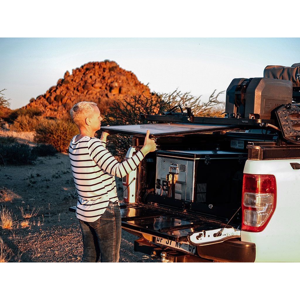 Pro Dachträger Unterbau Tischschienen von Front Runner -