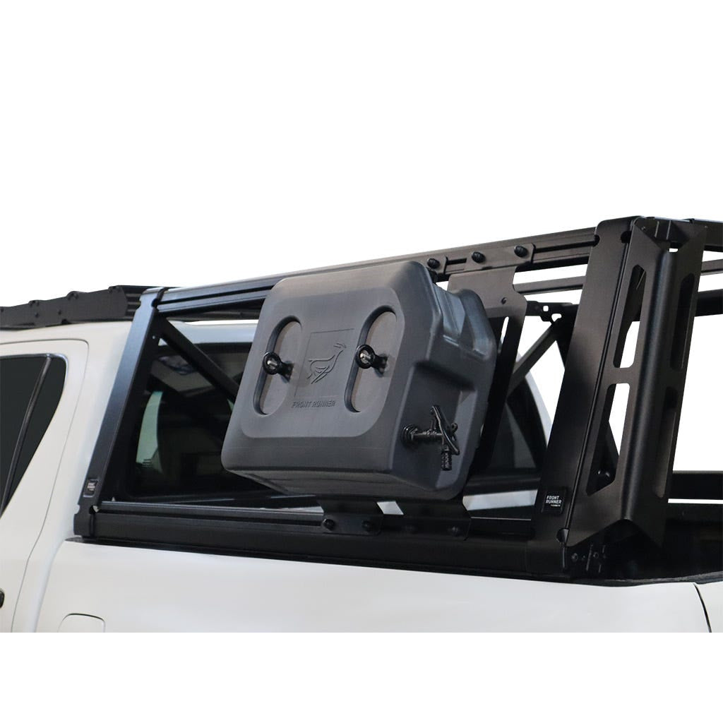 Pro Ladeflächenträger Wasserkanister Kit / 20 l von Front