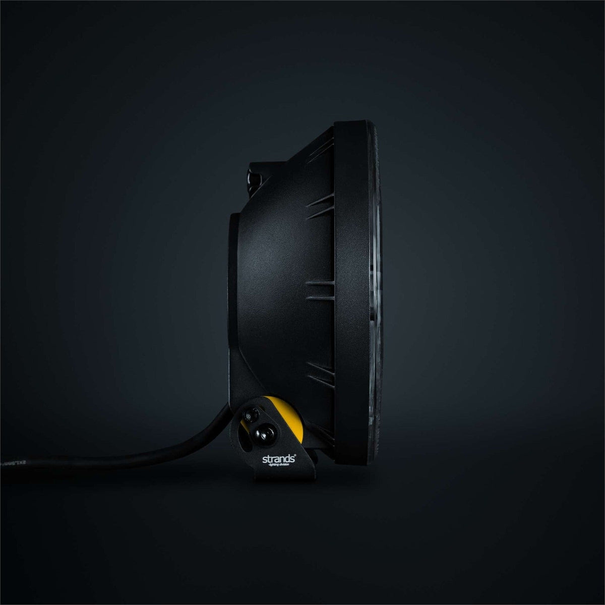 Strands IZE LED OG 9″ LED Zusatzscheinwerfer – Studioansicht 3