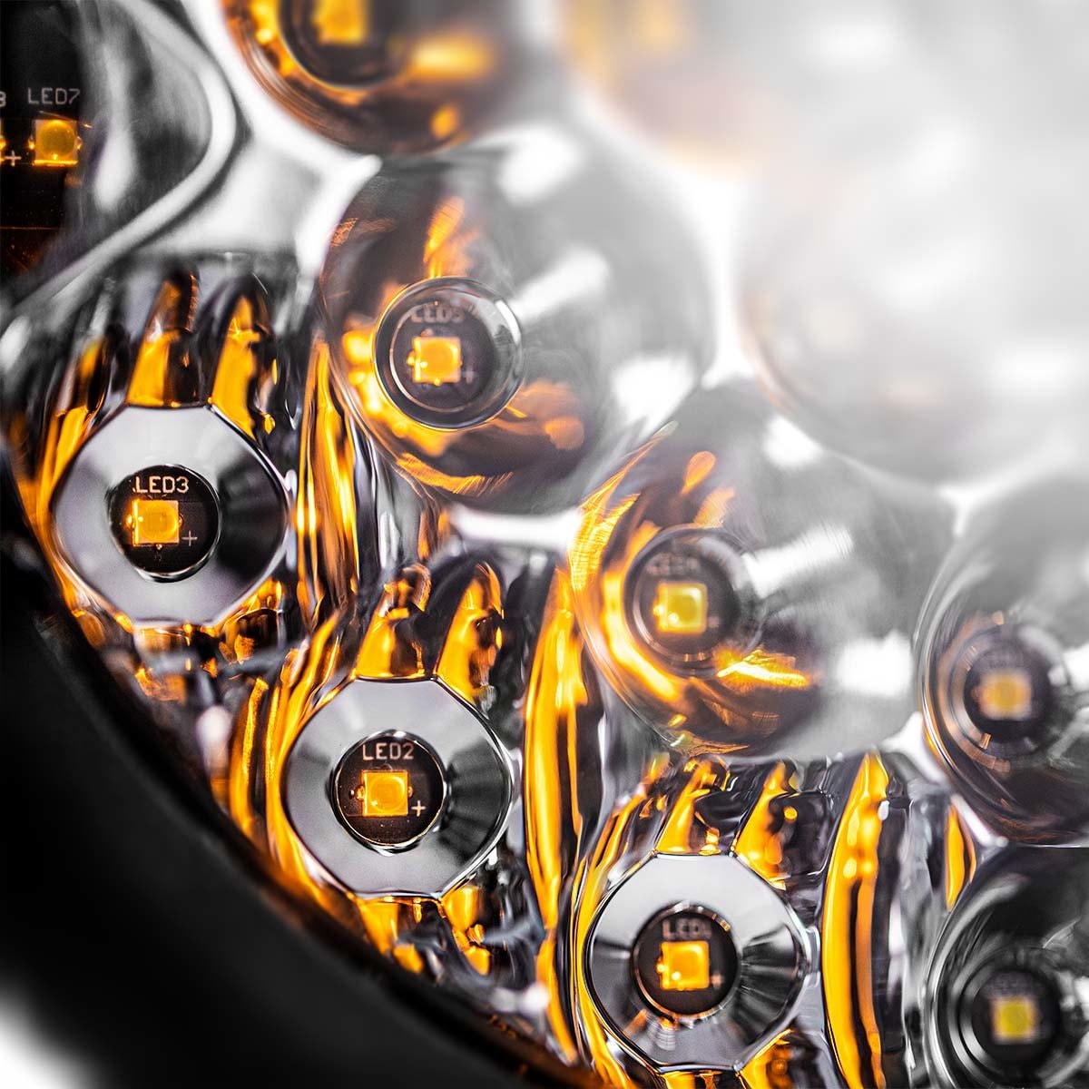 Lightpartz LED 9 Fernscheinwerfer Bloody ORCAN 140° -