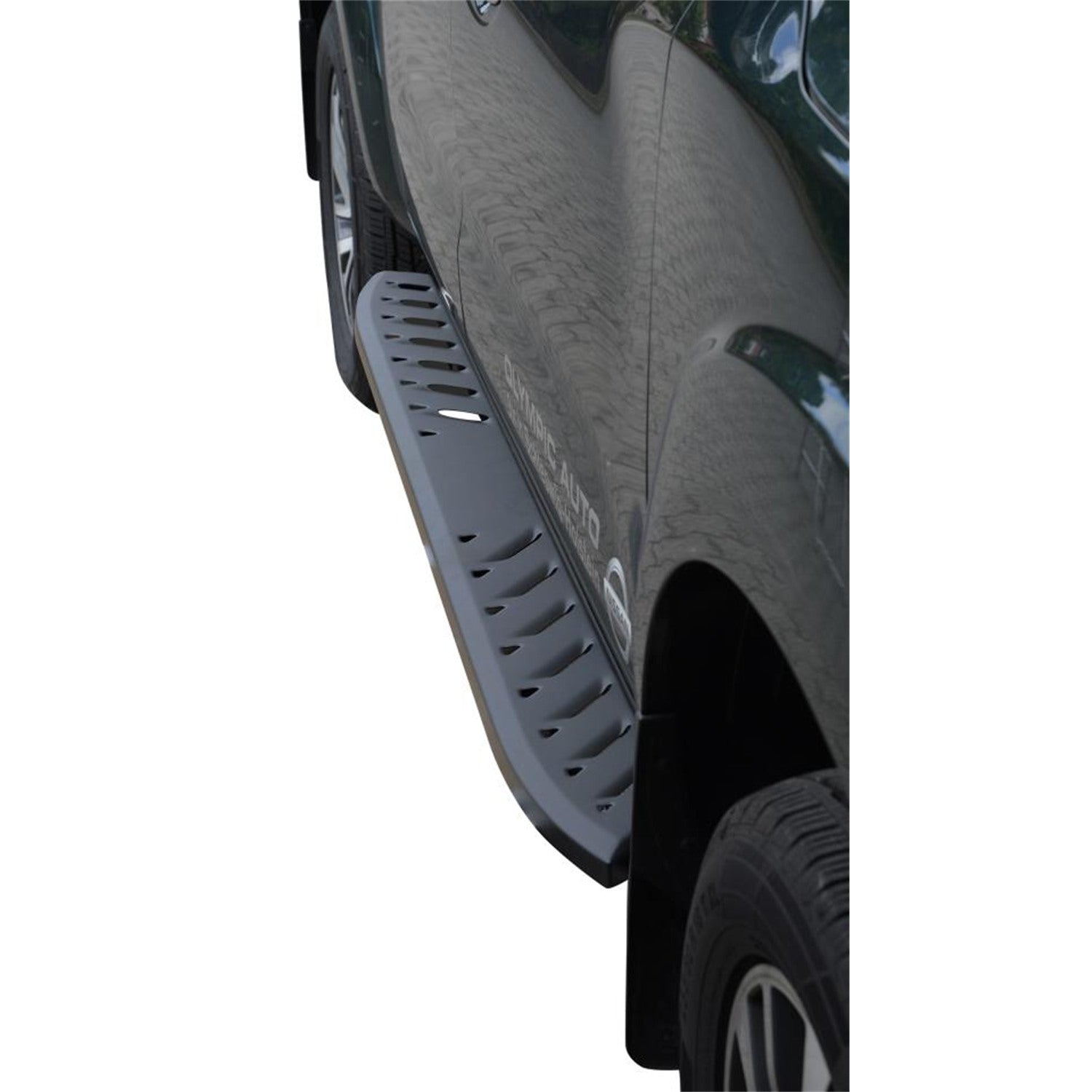 Trittbretter Nissan Navara NP300 – Ansicht Fahrzeugseite