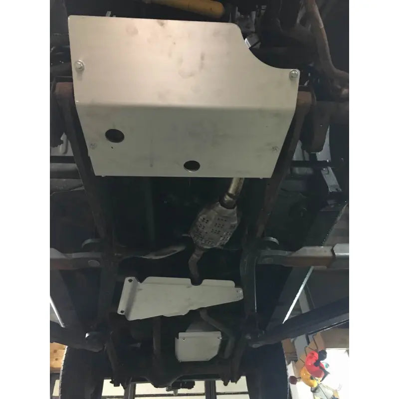 Unterfahrschutzkit für SUZUKI Jimny I Typ FJ VORNE / MITTE / HINTEN / 3-TEILIG aus 8 mm Aluminium von Trekfinder