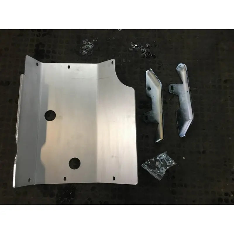 Unterfahrschutzkit für SUZUKI Jimny I Typ FJ VORNE / MITTE / HINTEN / 3-TEILIG aus 8 mm Aluminium von Trekfinder